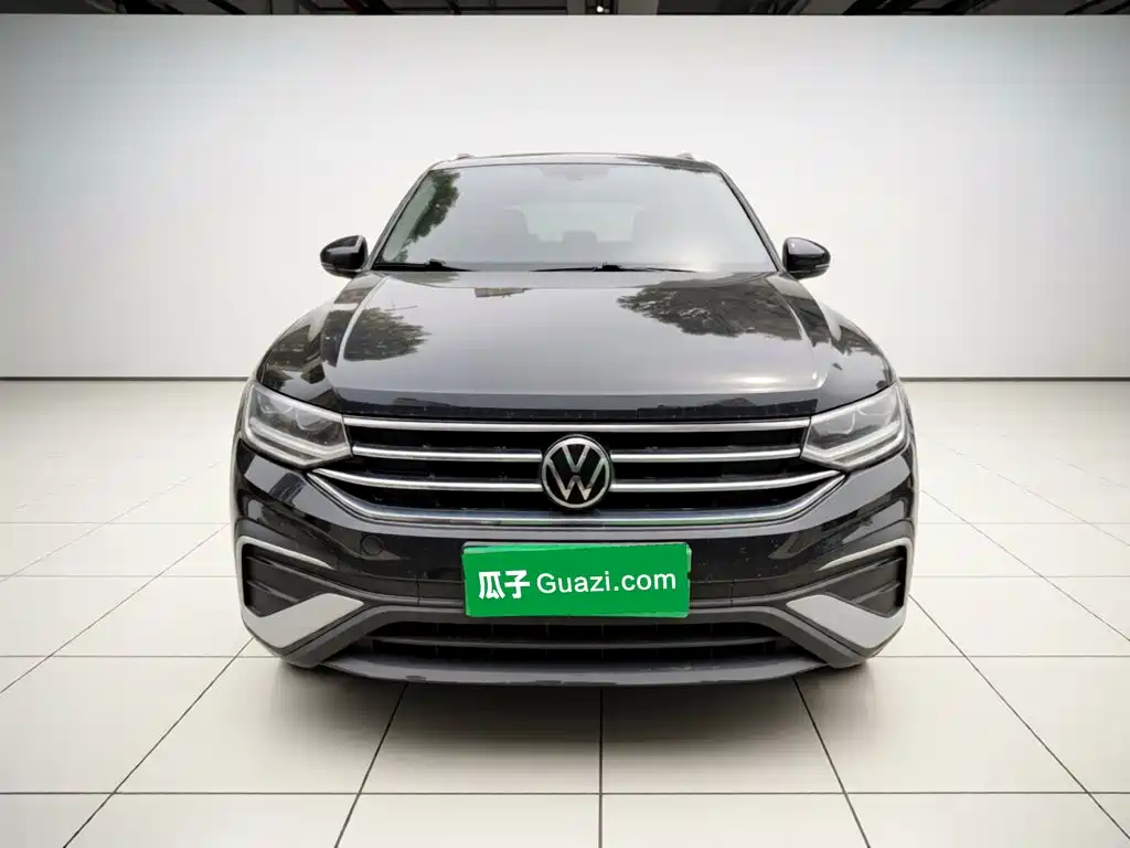 Volkswagen Tiguan L 2023 — фото 24