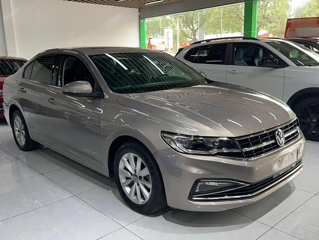 Volkswagen Bora 2021