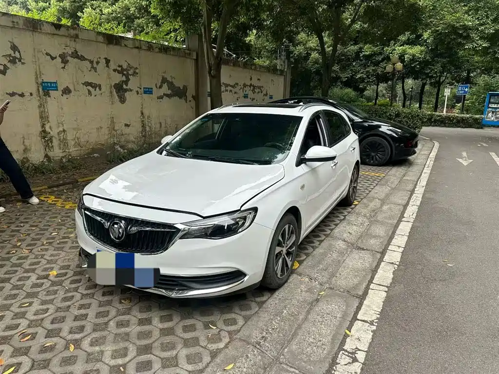 Buick Excelle 2019 — фото 1
