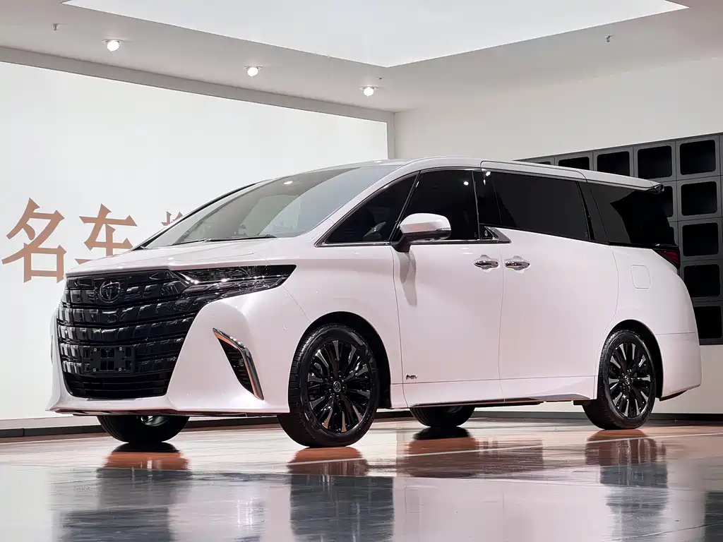 Toyota Alphard 2025 — фото 1