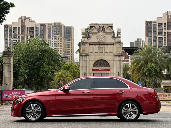Mercedes-Benz C-Class 2020
