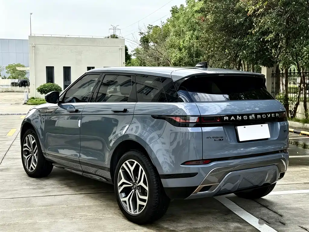 Land Rover Evoque 2021 — фото 12