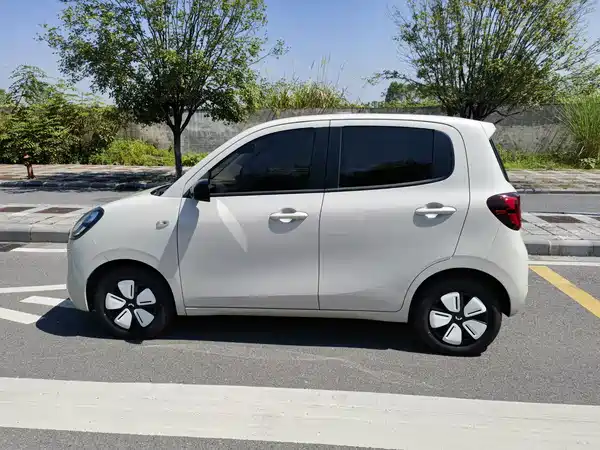 Wuling Hongguang MINIEV 2025
