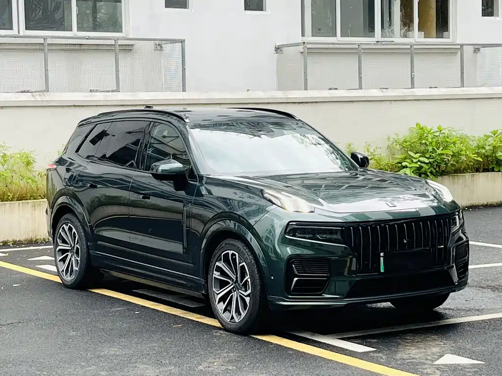 Lynk & Co 09 EM-P 2024 — фото 3