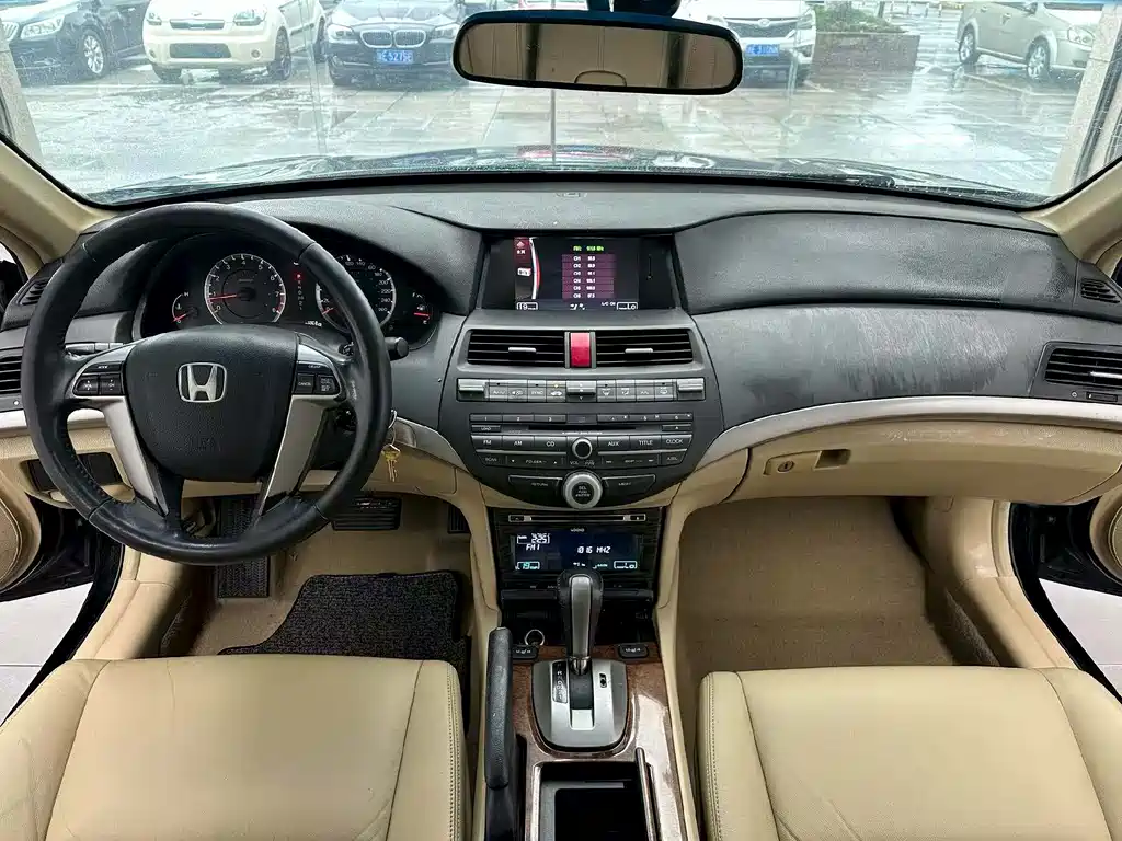 Honda Accord 2011