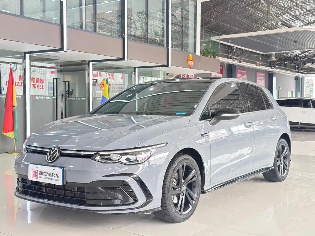 Volkswagen Golf 2021