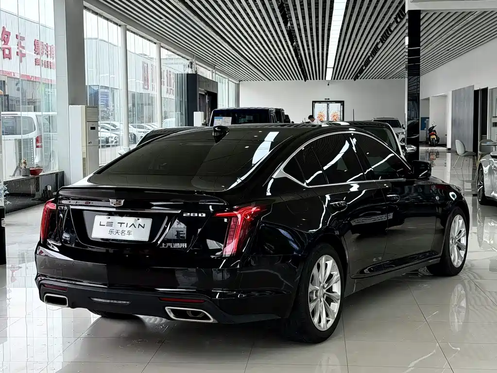 Cadillac CT5 2023 — фото 6