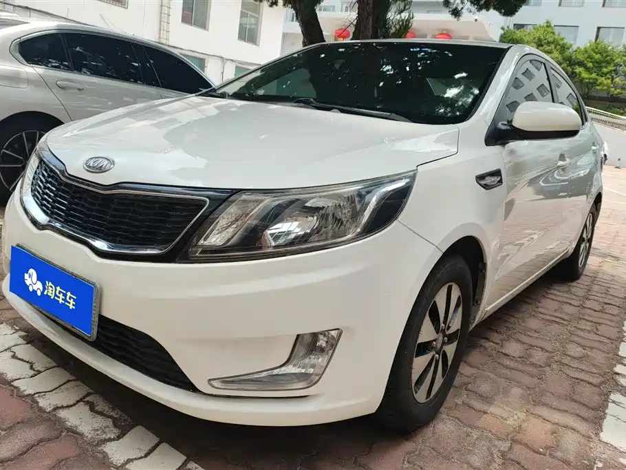 Kia K2 2011