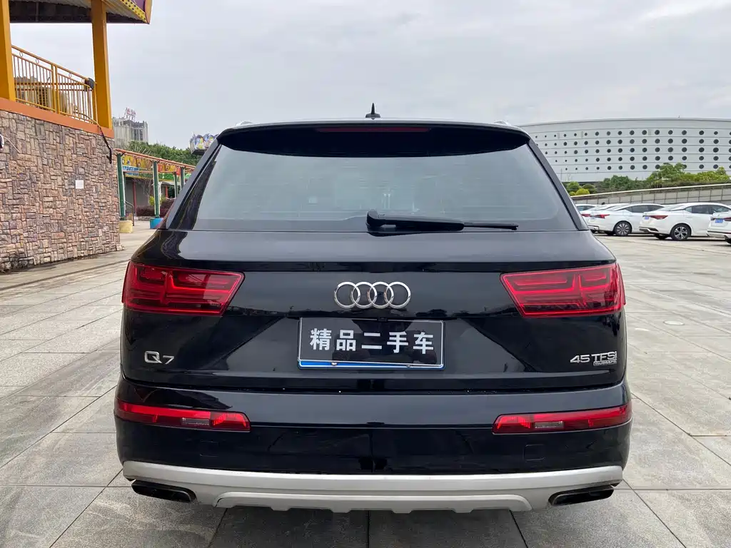 Audi Q7 2016 — фото 8