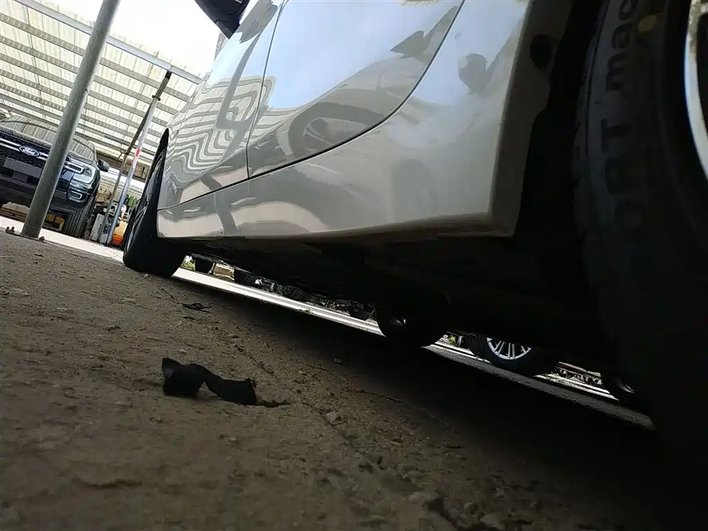 BMW 1 Series 2017 — фото 22