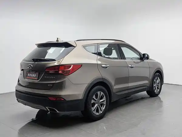 Hyundai Santa Fe 2014