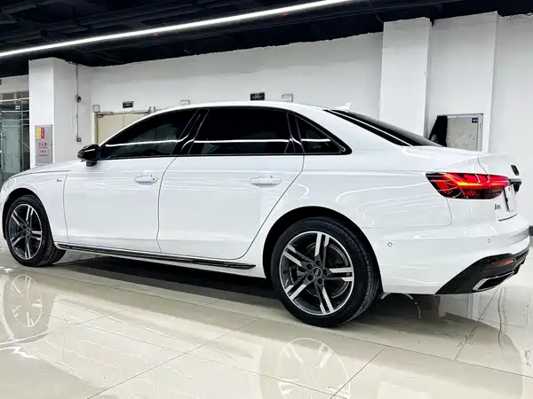 Audi A4L 2023