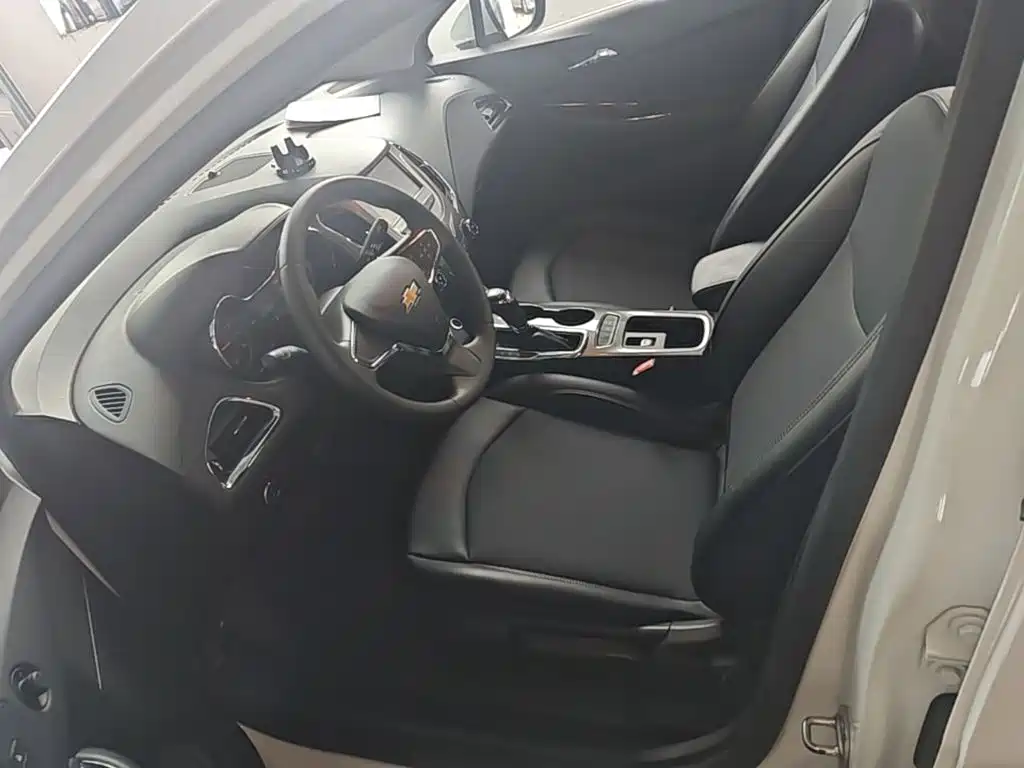Chevrolet Cruze 2017 — фото 15