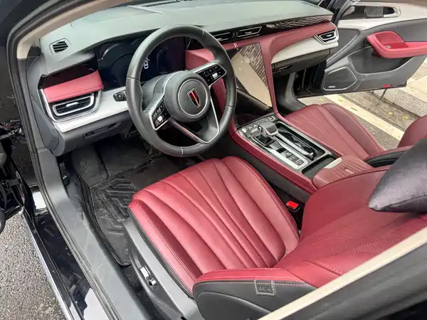 Hongqi H5 2025