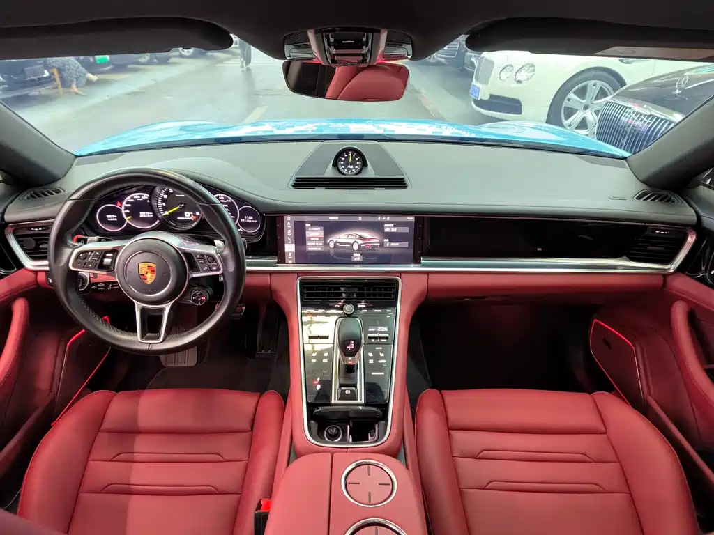 Porsche Panamera Hybrid 2018 — фото 20