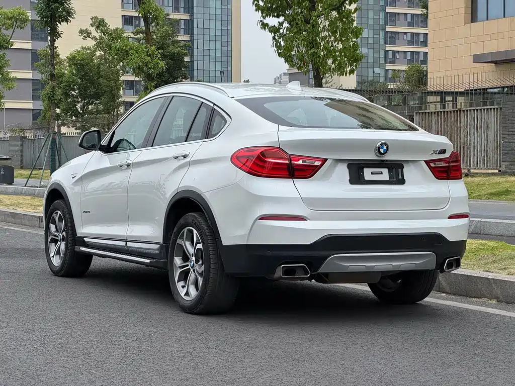 BMW X4 2015 — фото 13