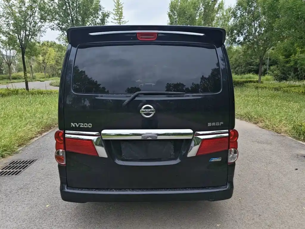Nissan NV200 2018 — фото 6