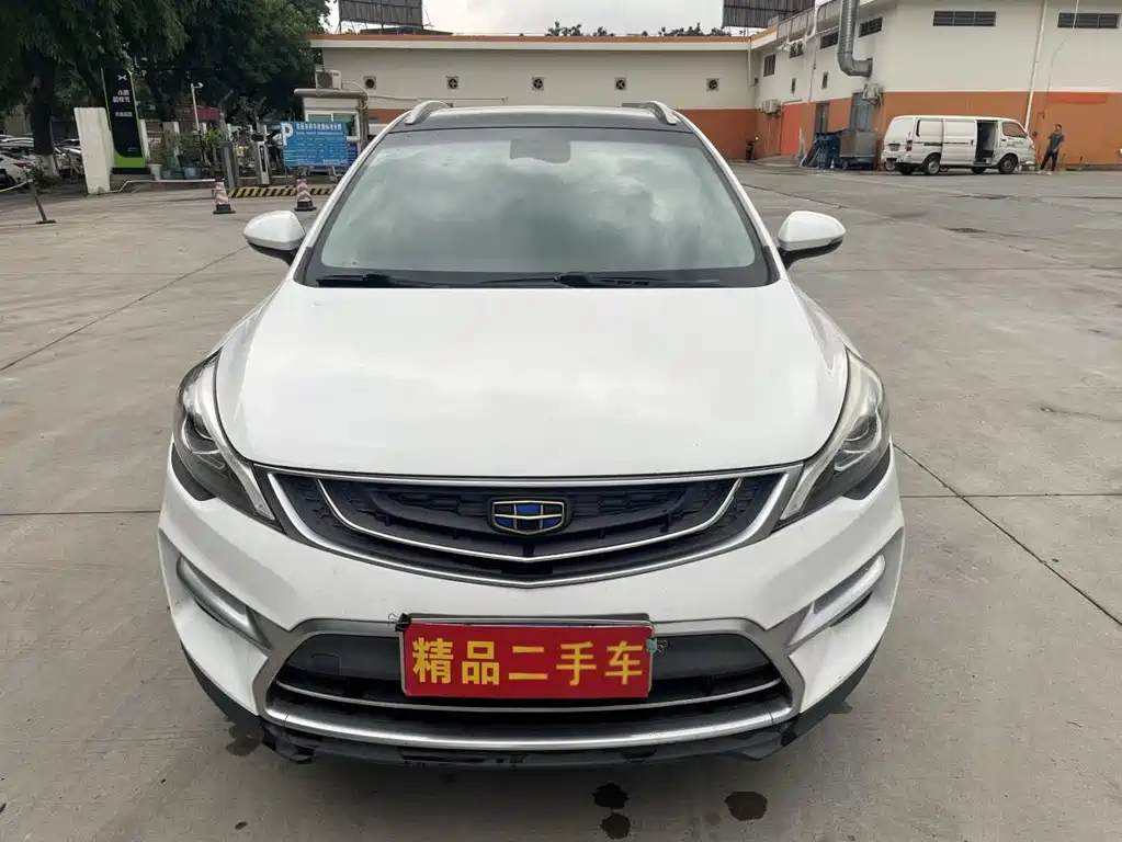 Geely Emgrand GS 2018 — фото 2