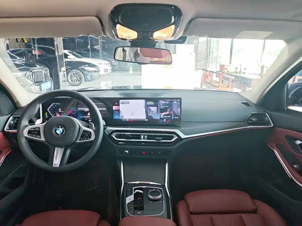 BMW 3 Series 2023 — фото 10