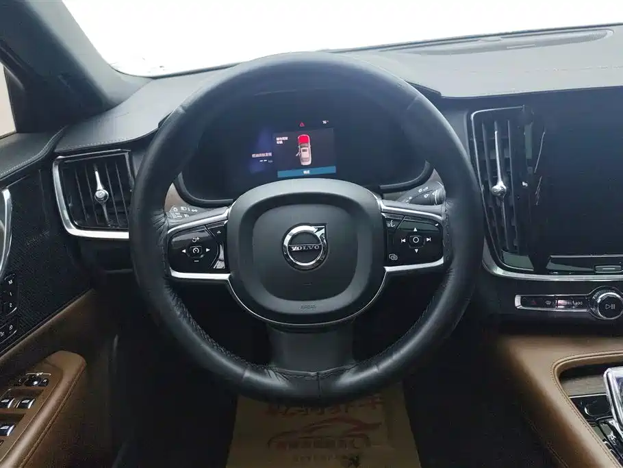 Volvo S90 2023 — фото 15