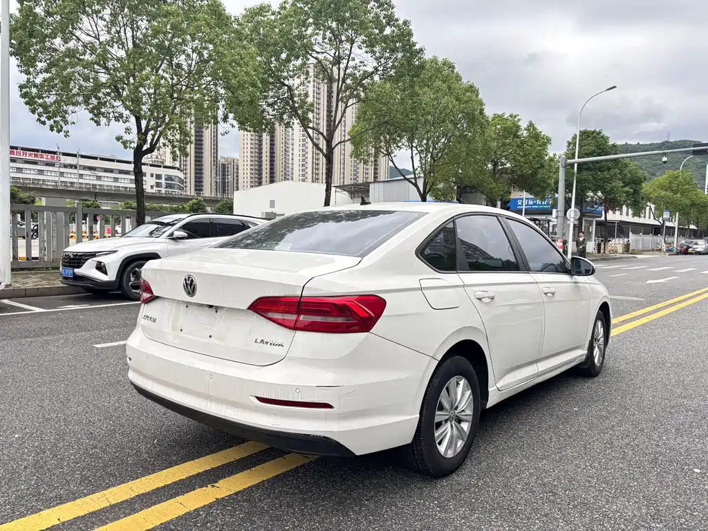Volkswagen Lavida 2018 — фото 9