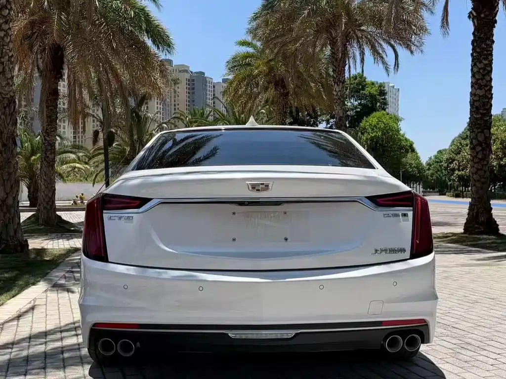 Cadillac CT6 2022 — фото 7