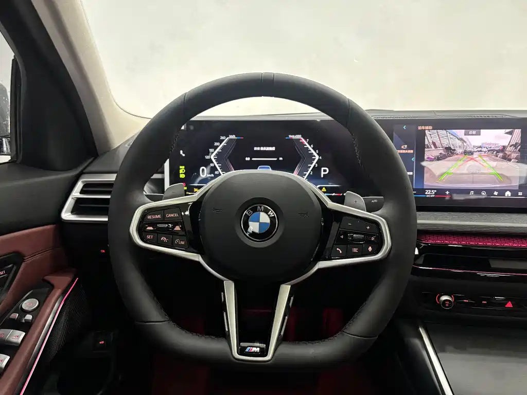 BMW 3 Series 2025 — фото 16