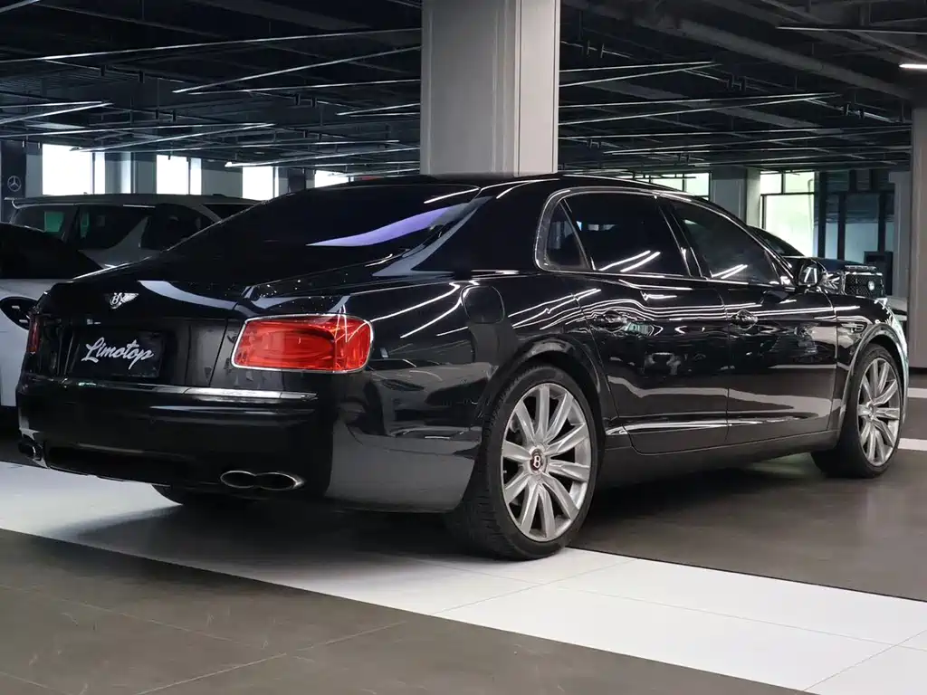 Bentley Flying Spur 2017 — фото 6