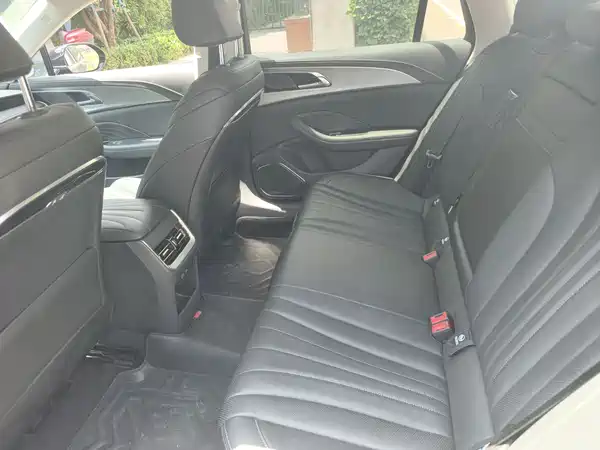 Hongqi H5 2023