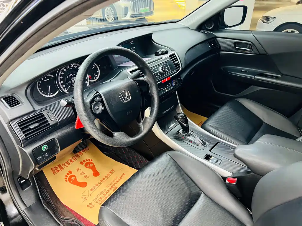 Honda Accord 2018 — фото 6