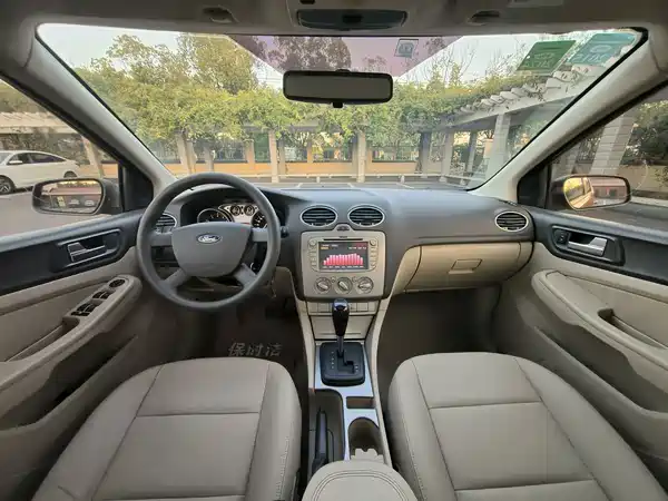 Ford Focus 2012