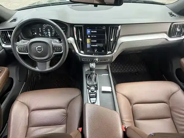 Volvo S60 2021