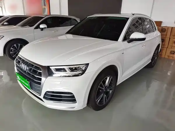 Audi Q5L 2020