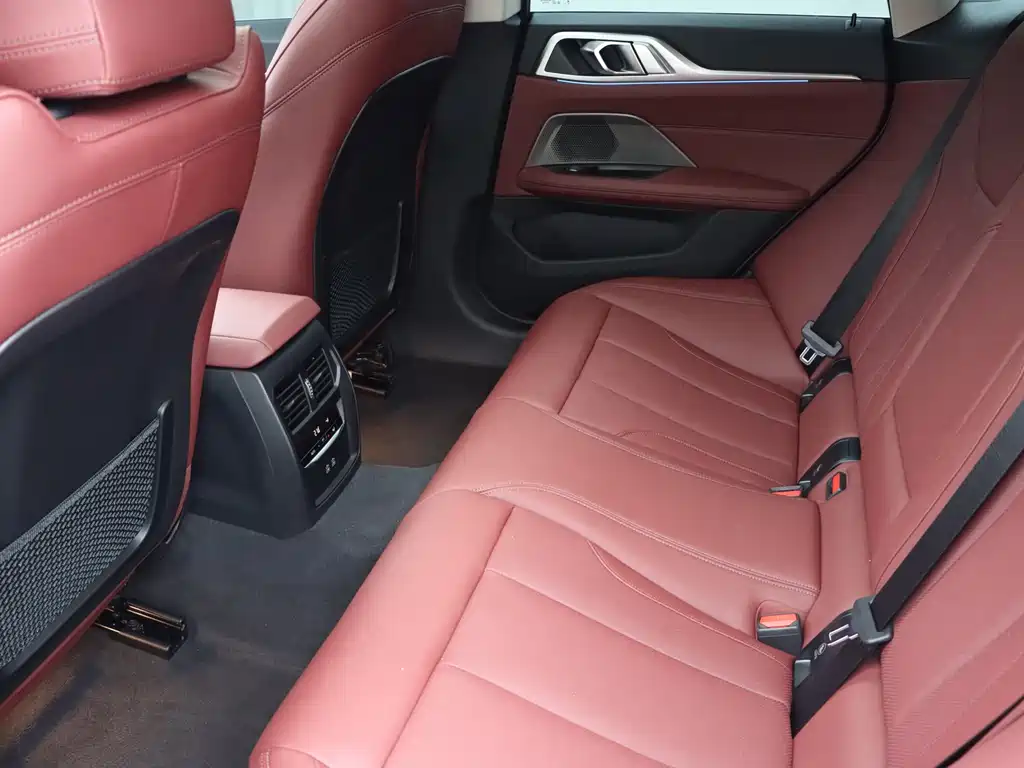 BMW 4 Series 2024 — фото 13