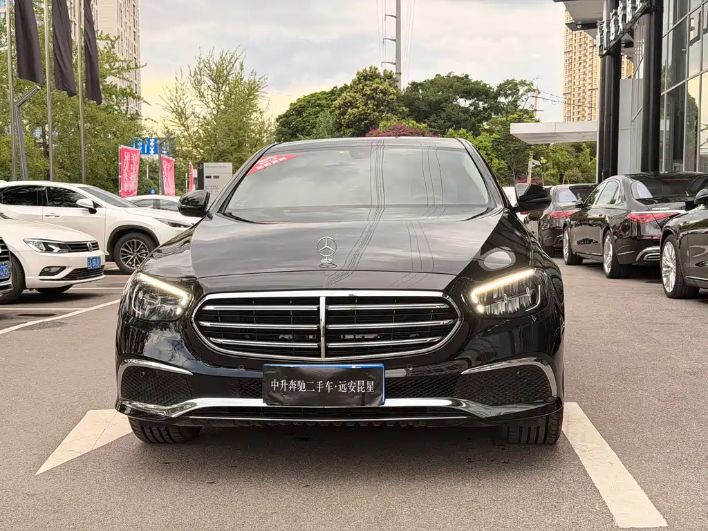 Mercedes-Benz E-Class 2023
