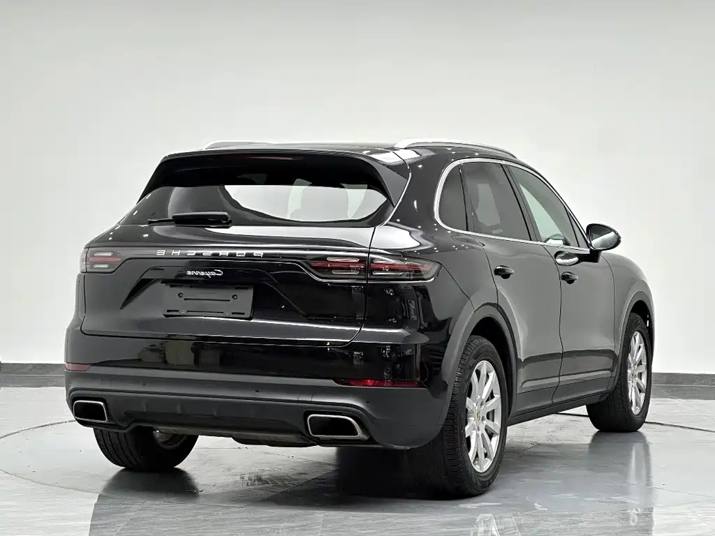 Porsche Cayenne 2018 — фото 6