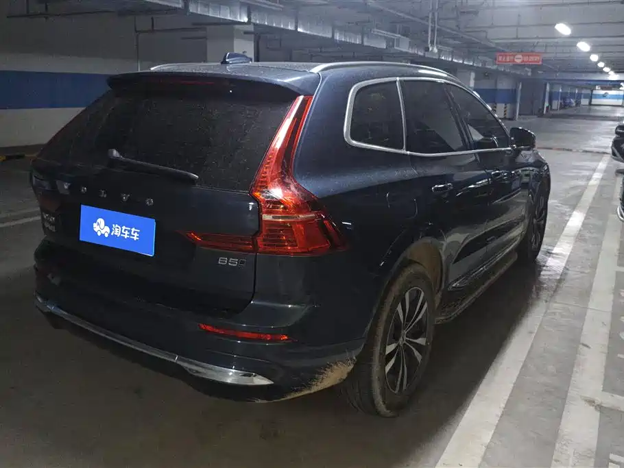 Volvo XC60 2022 — фото 3