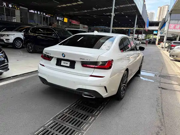 BMW 3 Series 2022