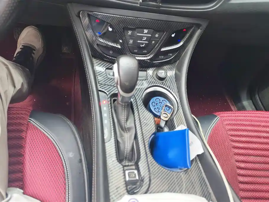 Buick Envision Plus 2018 — фото 16