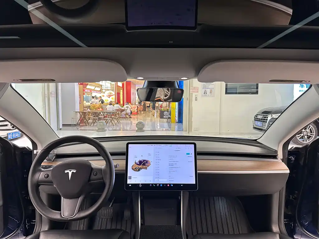 Tesla Model 3 2019 — фото 18