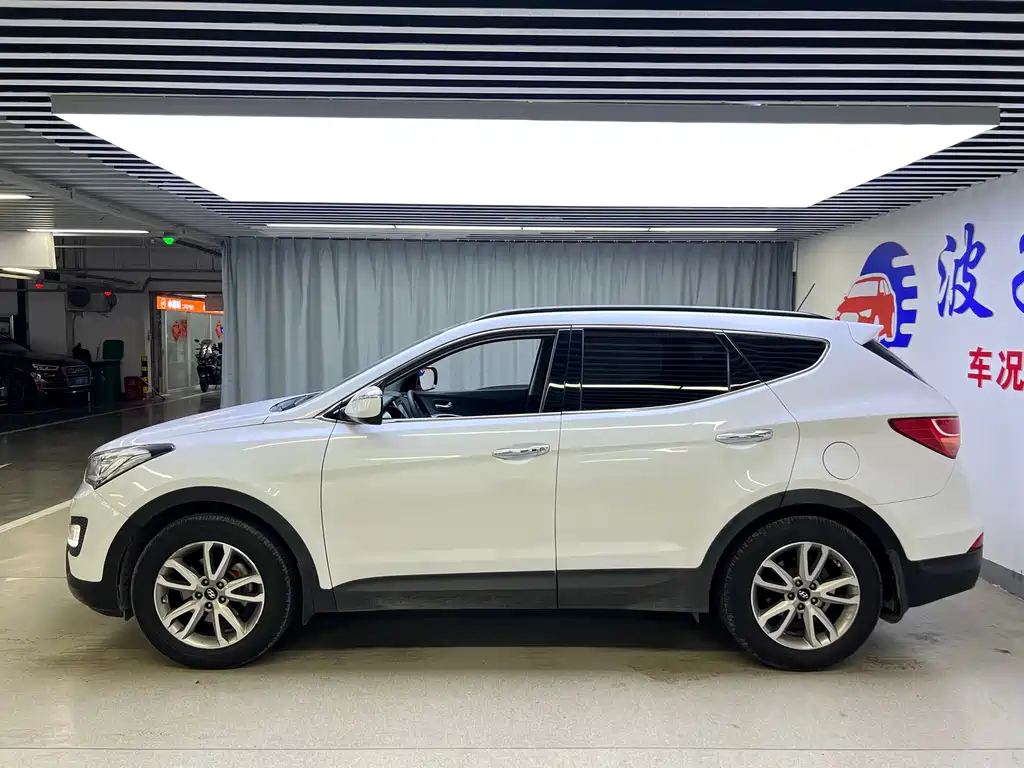 Hyundai Santa Fe 2015 — фото 4