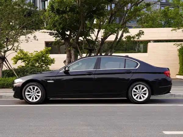 BMW 5 Series 2011