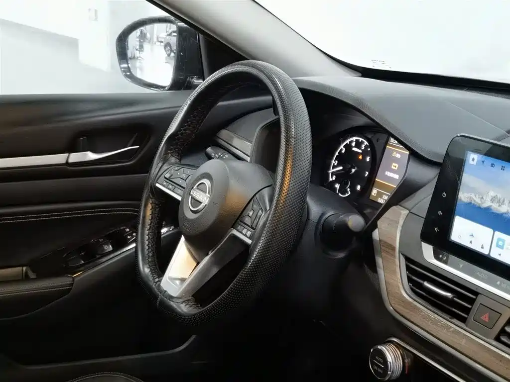 Nissan Teana 2023 — фото 22