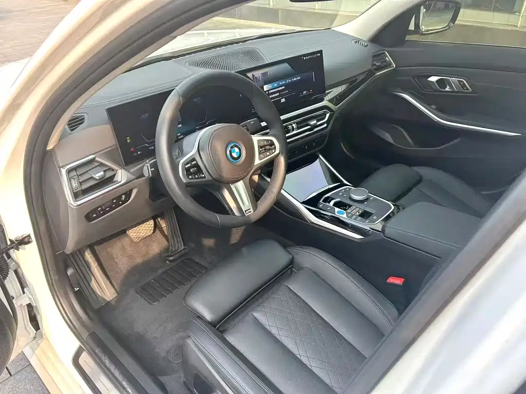 BMW i3 2022 — фото 4