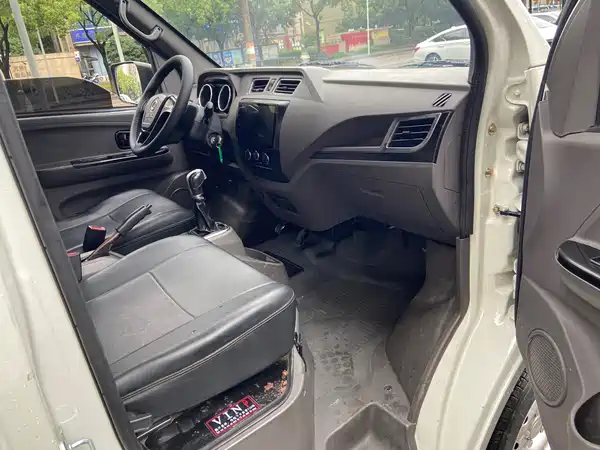 Dongfeng Yufeng EM26 2023