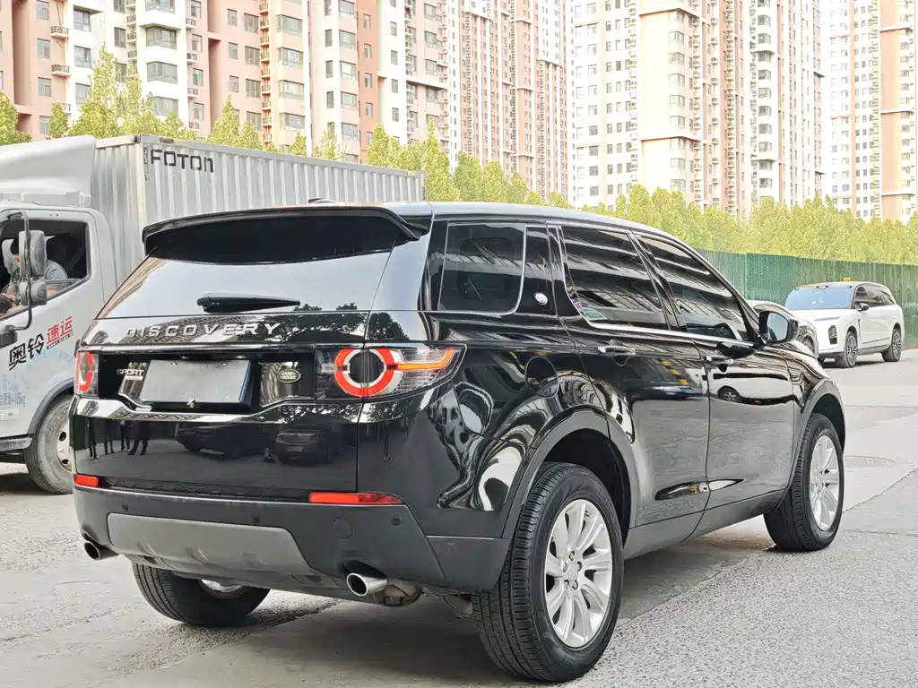 Land Rover Discovery Sport 2015 — фото 8