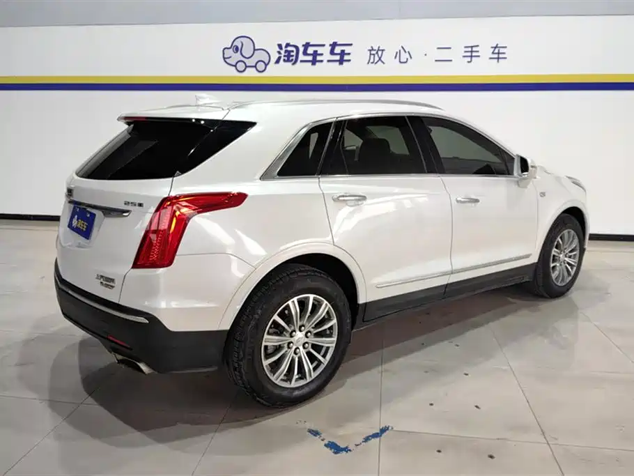 Cadillac XT5 2018 — фото 3