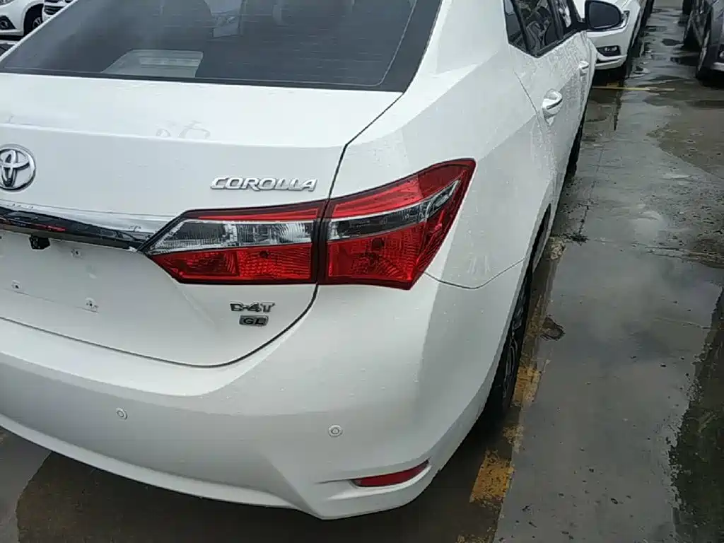 Toyota Corolla 2018 — фото 8