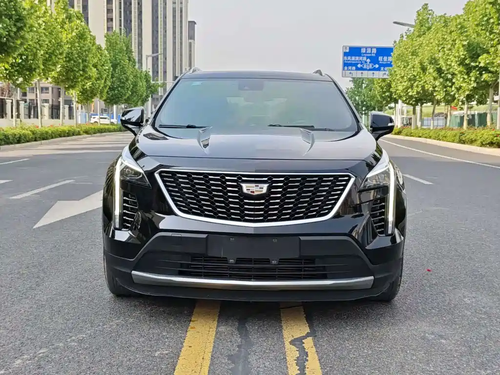 Cadillac XT4 2022 — фото 2