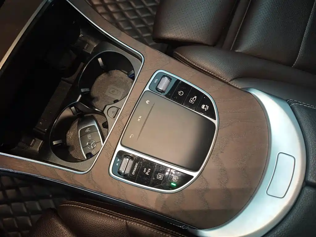 Mercedes-Benz GLC 2020 — фото 20